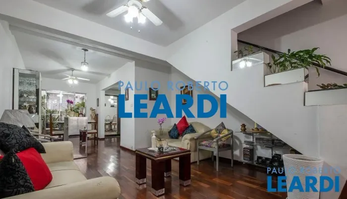 CASA DE VILA - PINHEIROS - SP