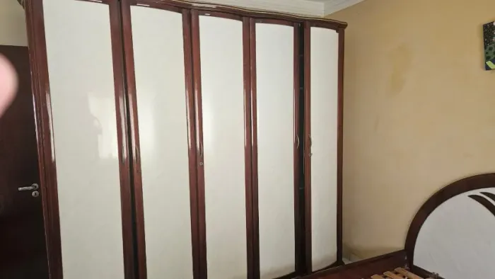 Conjunto cama, criados mudos e guarda roupas