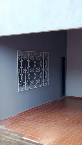 *VENDE-SE OU TROCA - CASA NO CASTELO BRANCO R$ 270.000*