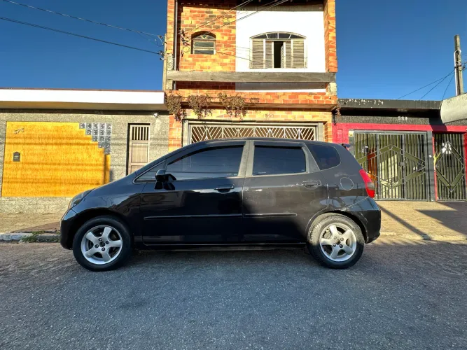Honda Fit EX/ S 1.5/ EX 1.5 Flex 16V 5P Mec. 2005