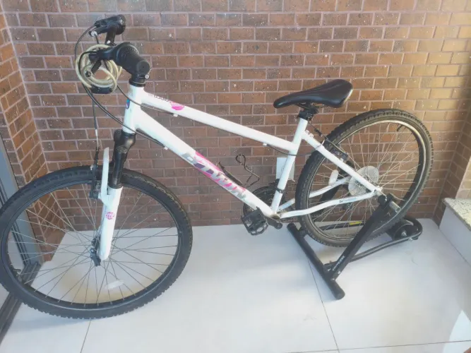 bicicleta B'TWIN Rockrider (Decathlon) aro 26