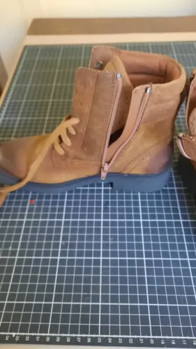 Bota ótima para Trilha.