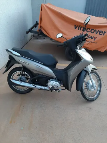 Honda Biz 110i 2024 único dono