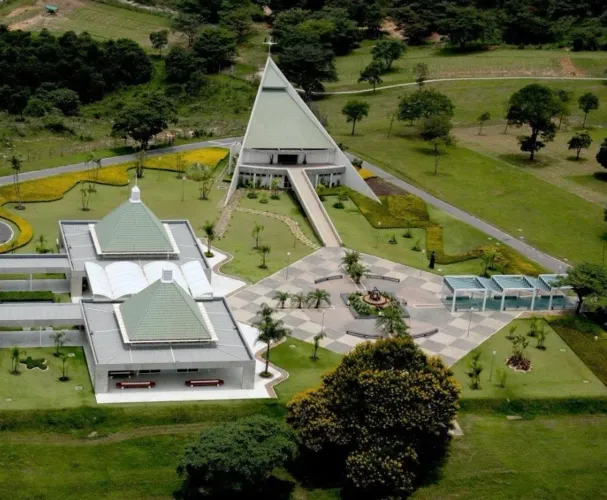 Jazigo 2 gavetas quadra Fênix II Parque Renascer