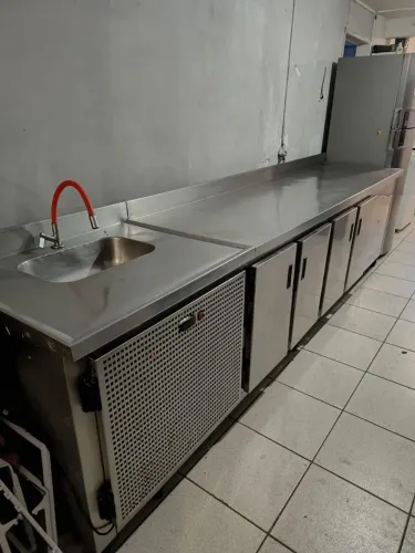 Balcão refrigerado 4 portas c/pia 220v ENTREGO 