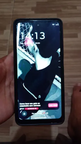 Moto g24 128gb traseira descascando 