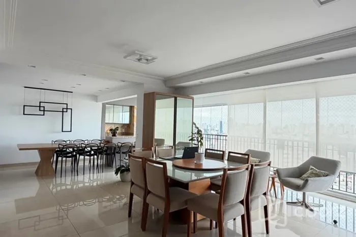 Imóvel na Lacerda Franco com 3 dormitórios e 176m²