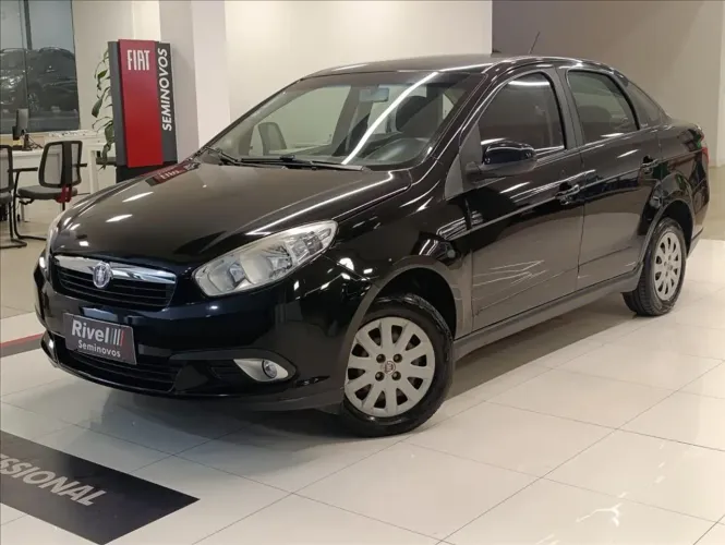 Fiat Siena Attractive 1.4 Fire Flex 8V 4P 2013