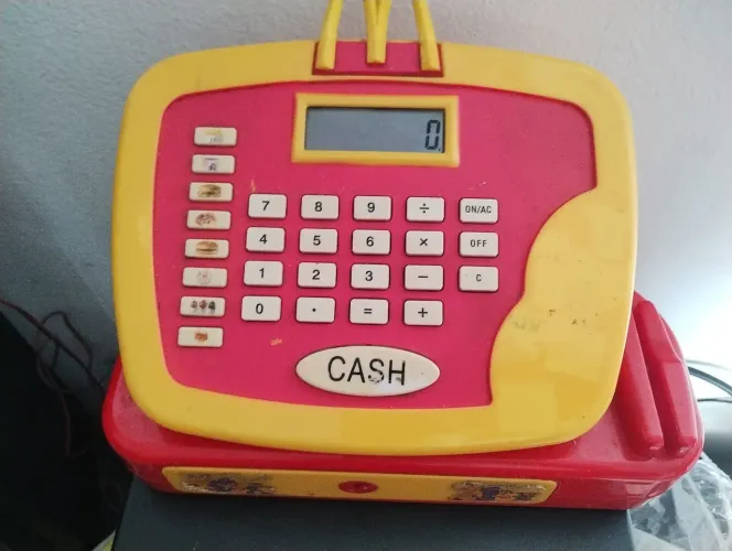 Caixa registradora Macdonald 2004