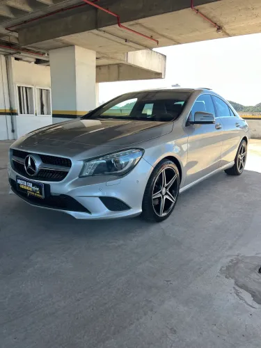Mercedes-Benz CLA-200 Vision 1.6 TB 16V Flex Aut. 2016