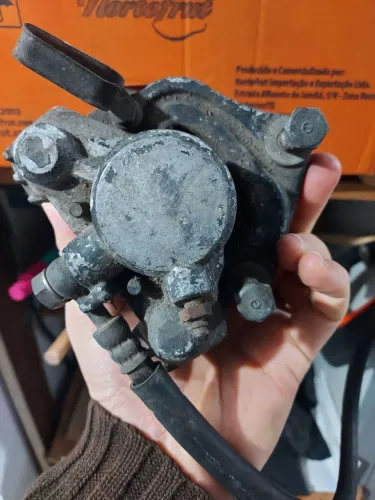 Pinça de freio da CB 400 ou 450