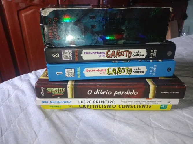 Vendo livros grossos