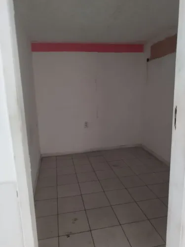 Alugo uma sala inteira dentro da minha estética centro da Pavuna em frente ao metrô