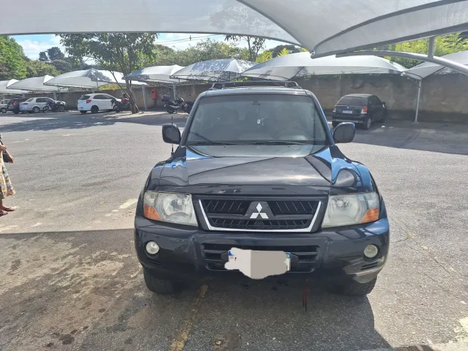 Mitsubishi Pajero HPE Full 3.2 4X4 T.i.dies. 5P AUT 2005