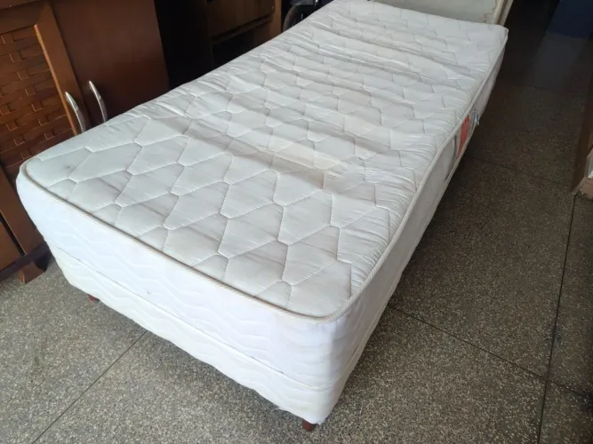 Cama box solteiro com colchão de molas conjugada ((ENTREGO GRATIS))