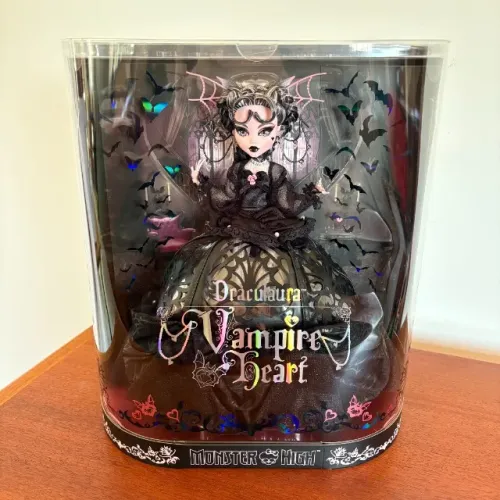 Draculaura Vampire Heart - Monster High (Lacrada)