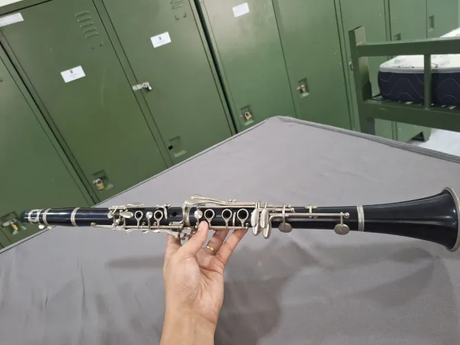 Clarinete em Bb 17 chaves Eagle