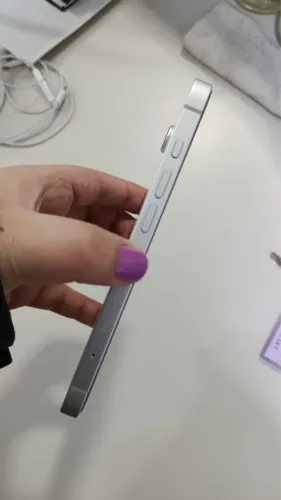 iPhone 16e (troco tb em outro iPhone)