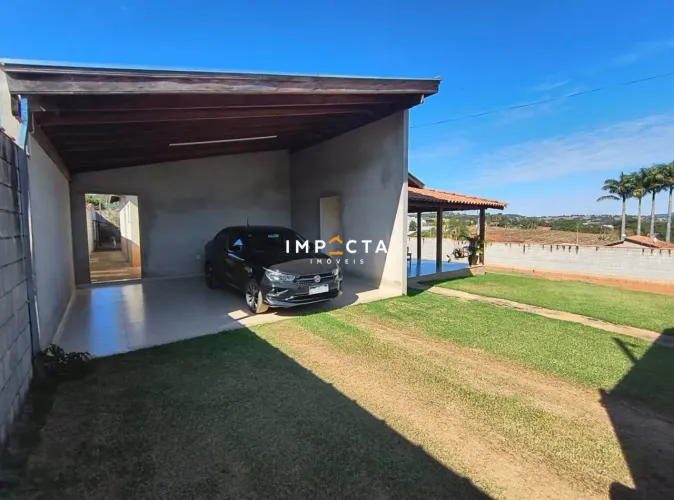 Chácara com 3 dormitórios à venda, 1000 m² por R$ 680.000 - Afonsos - Pouso Alegre/MG