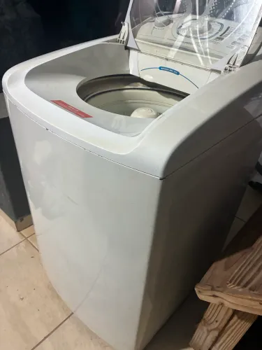 Máquina de lavar Electrolux 10kg