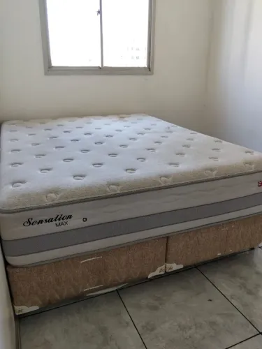 Cama Box Queen