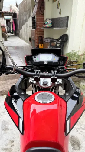XRE 190 vermelha