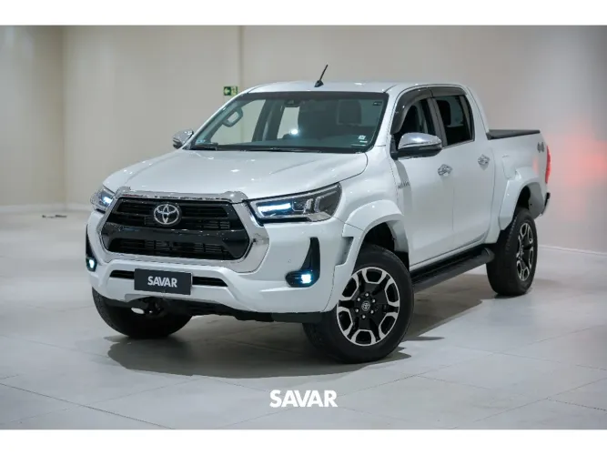 Toyota Hilux CD SRX Plus 4X4 2.8 TDI Die. Aut. 2024