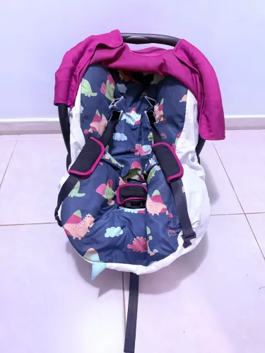 Bebê conforto com base safety first