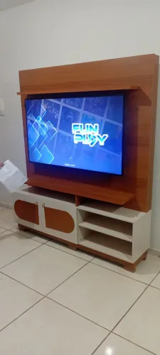 Monta e desmonta móveis e serviço de pintura 