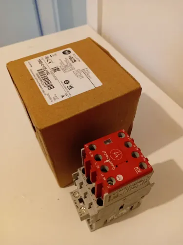 2 unid. Contactor De Segurança Allen-Bradley 100S-C12EJ10C 24VDC 12A