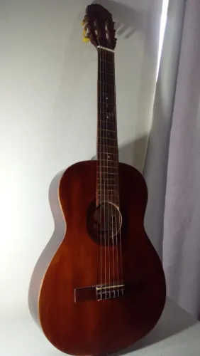 Violão novo