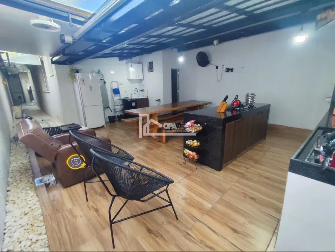 Casa Geminada Moderna à Venda no Bairro Canãa, 3 Quartos, suíte e 2 Vagas