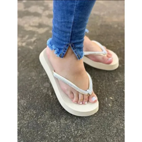 Chinelo strass