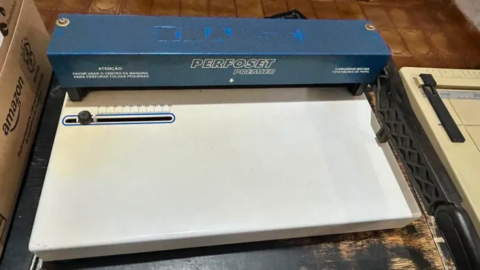 Vendo máquina para encadernar - Usado