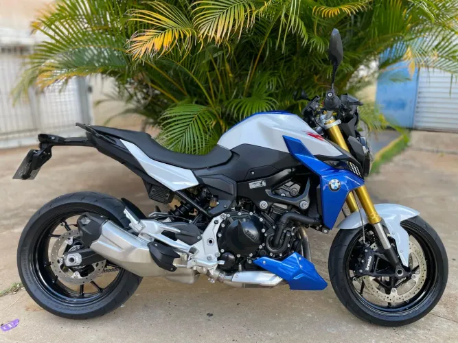 BMW F 900 R SPORT 2024