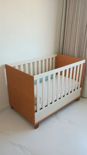 Berço Matic com conversão para mini cama - R$ 420