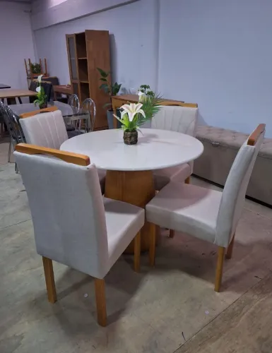 MESA DE JANTAR REDONDA 1x1MT COM 4 CADEIRAS