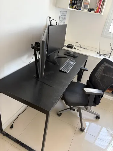 Mesa Industrial de Ferro R$ 350 - escritório , Home Office e Varanda