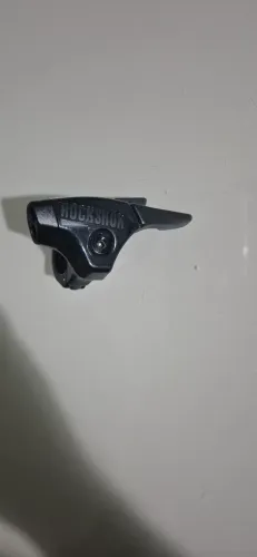 TRAVA SUSPENSÃO ROCK SHOX 