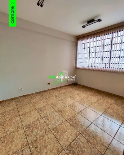 Aluga-se Sala Comercial Centro
