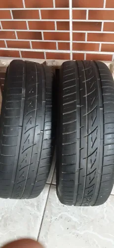 Vendo par de pneus faristone 185/60 15.