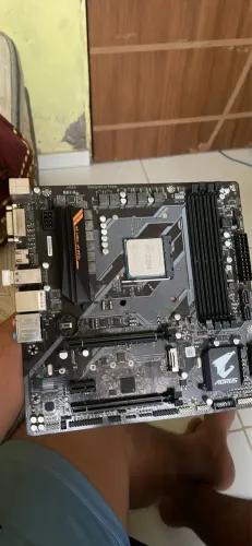 Placa mãe Aorus Elite B450+Ryzen 5 4650G Pro