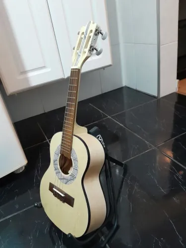 CAVACO EM FAIA MACIÇO, LUTHIER MATHIAS ARRUDA,NOVO SEM USO , IMPECÁVEL, SOM SENSACIONAL 
