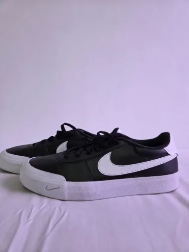 Tênis Nike Court Shot Masculino. 8/10. Excelente estado de conservação.