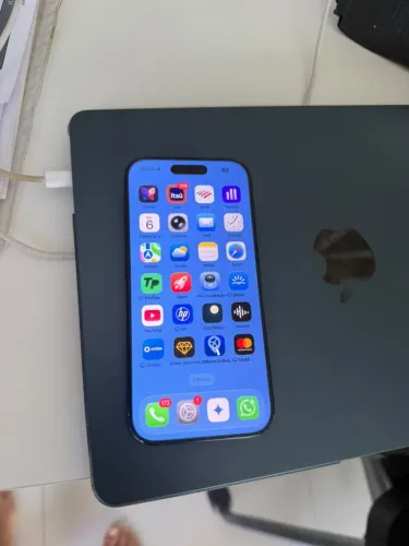 Iphone 16 PRO - 256gb (sem detalhes)