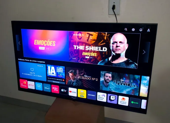 Tv 55 LG Smart 4k (Possui pequeno detalhe) - pego Tv menor e Passo Cartão
