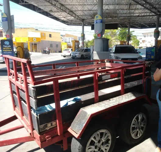 Venda de uma carroça de dois eixos