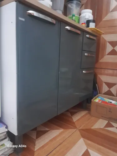 Vende um balcão e um fogão