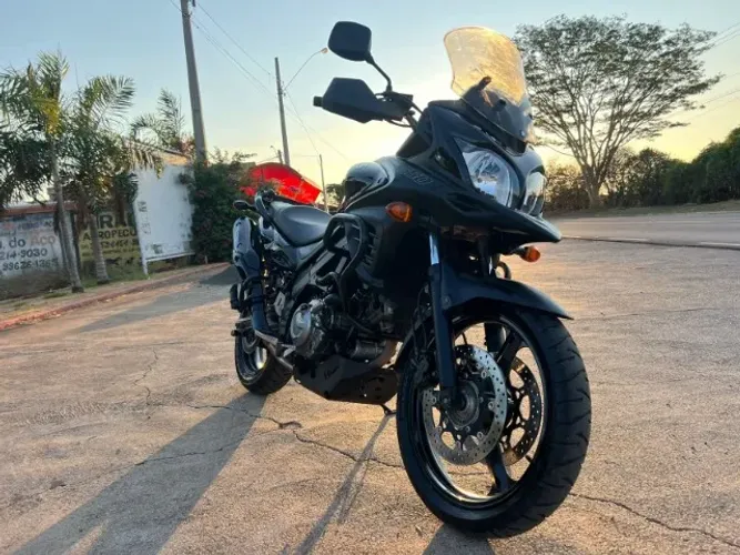 V Strom DL 650 Novissima, Financia e Troca