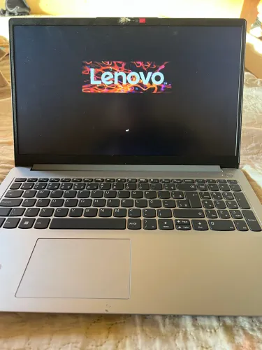 Notbook Lenovo semi novo
